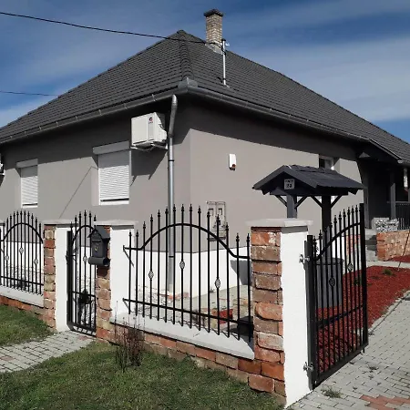 Szintia Vendeghaz
